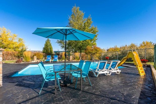 366 Patterson Boulevard Sw, Calgary, AB - Outdoor With In Ground Pool
