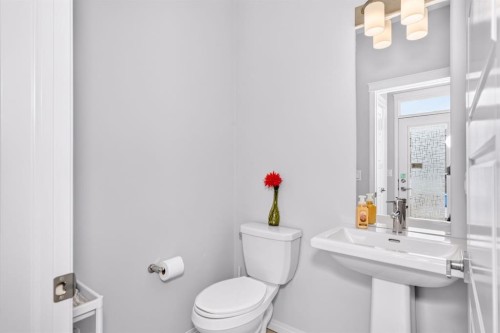 256 Belmont Boulevard Sw, Calgary, AB 