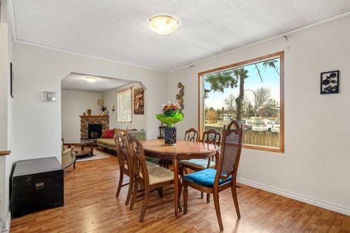 1616 3 Street Nw, Calgary, AB - Indoor Photo Showing Dining Room