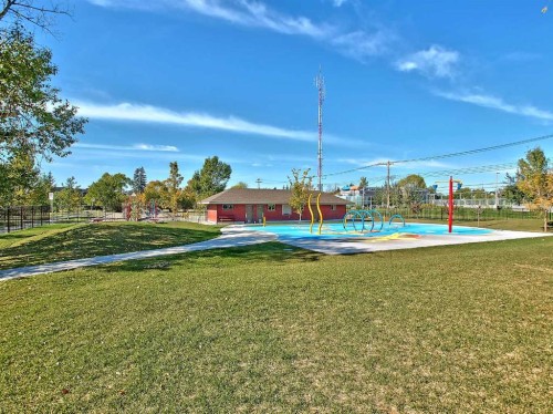 1616 3 Street Nw, Calgary, AB - Outdoor