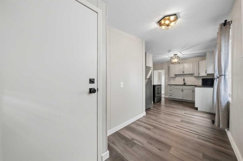 3807 1 Street Ne, Calgary, AB 