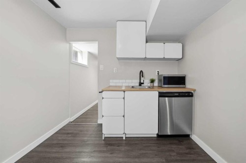 3807 1 Street Ne, Calgary, AB 