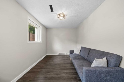 3807 1 Street Ne, Calgary, AB 