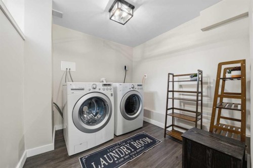 3807 1 Street Ne, Calgary, AB 