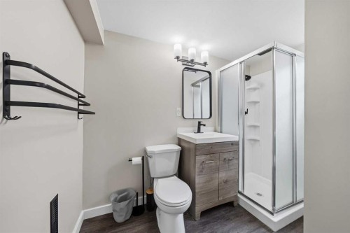 3807 1 Street Ne, Calgary, AB 