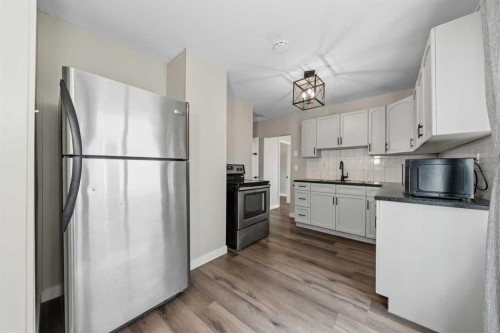 3807 1 Street Ne, Calgary, AB 