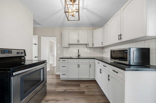 3807 1 Street Ne, Calgary, AB 