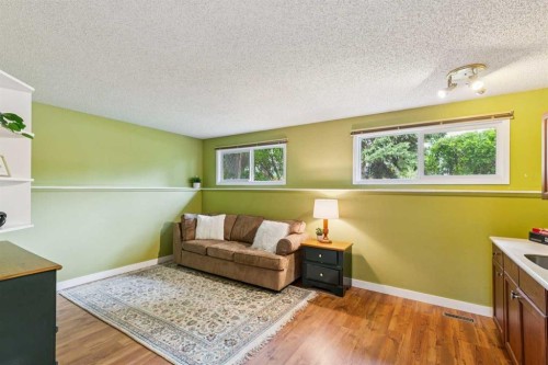 931 124 Avenue Sw, Calgary, AB 