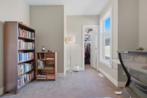 2-4620 17 Avenue Nw, Calgary, AB - Indoor