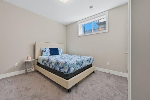 2-4620 17 Avenue Nw, Calgary, AB - Indoor Photo Showing Bedroom