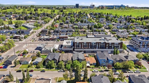 2-4620 17 Avenue Nw, Calgary, AB - Outdoor With View