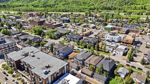 2-4620 17 Avenue Nw, Calgary, AB - Outdoor With View