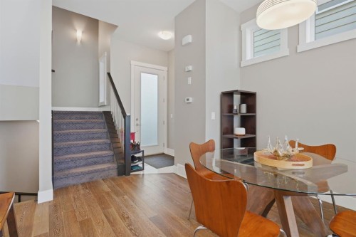 2-4620 17 Avenue Nw, Calgary, AB - Indoor Photo Showing Dining Room