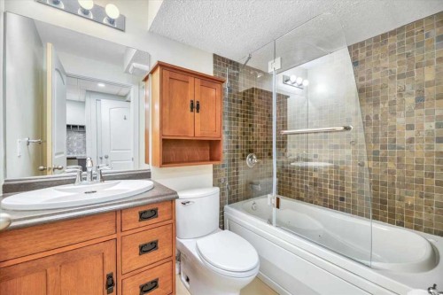 188 Aspen Creek Crescent, Strathmore, AB - Indoor Photo Showing Bathroom