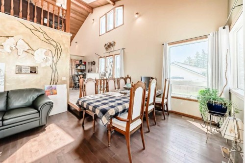 156 Edgehill Close Nw, Calgary, AB 
