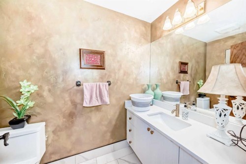 156 Edgehill Close Nw, Calgary, AB 