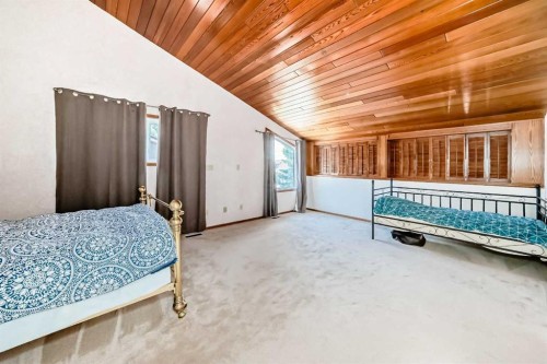156 Edgehill Close Nw, Calgary, AB 
