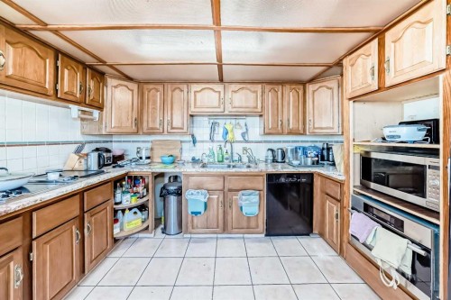 156 Edgehill Close Nw, Calgary, AB 