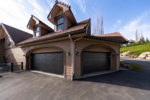 39 Slopes Grove Sw, Calgary, AB 