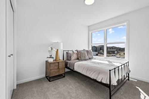 211 Corner Glen Crescent Ne, Calgary, AB 