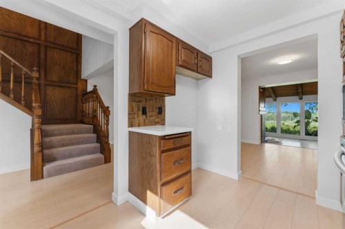 821-860 Midridge Drive Se, Calgary, AB 
