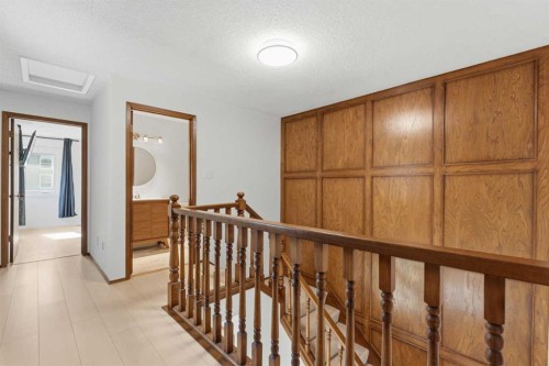 821-860 Midridge Drive Se, Calgary, AB 