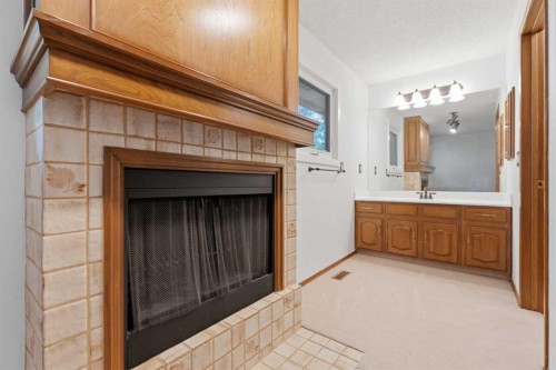 821-860 Midridge Drive Se, Calgary, AB 
