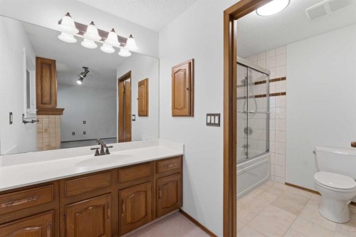 821-860 Midridge Drive Se, Calgary, AB 