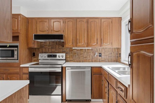 821-860 Midridge Drive Se, Calgary, AB 