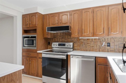 821-860 Midridge Drive Se, Calgary, AB 