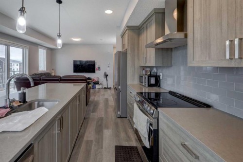 3415-33 Carringham Gate Nw, Calgary, AB 