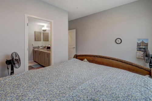 3415-33 Carringham Gate Nw, Calgary, AB 