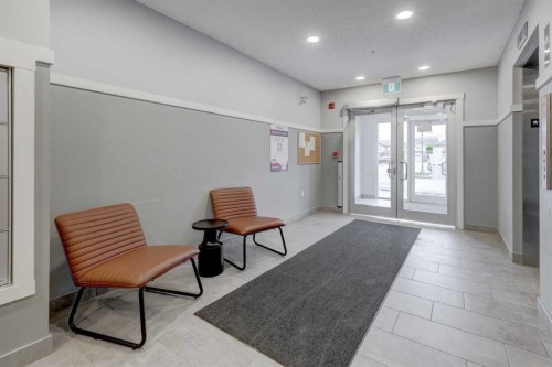 3415-33 Carringham Gate Nw, Calgary, AB 