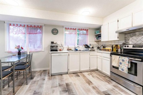 332 Deer Run Crescent Se, Calgary, AB 