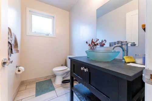 332 Deer Run Crescent Se, Calgary, AB 