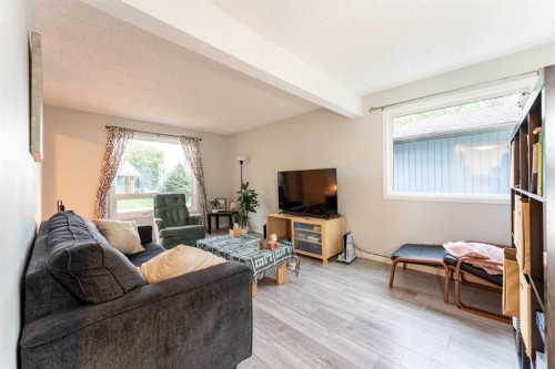 332 Deer Run Crescent Se, Calgary, AB 