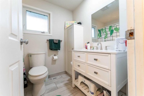 332 Deer Run Crescent Se, Calgary, AB 