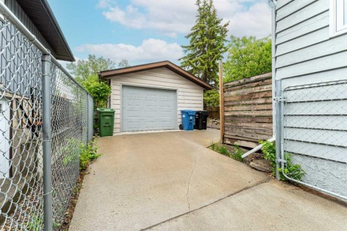 332 Deer Run Crescent Se, Calgary, AB 