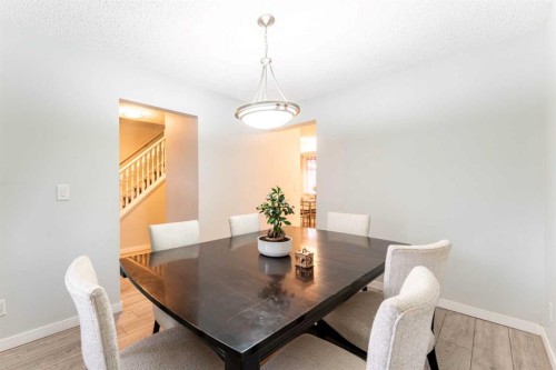 332 Deer Run Crescent Se, Calgary, AB 
