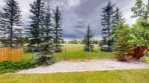 11 Chapala Way Se, Calgary, AB 