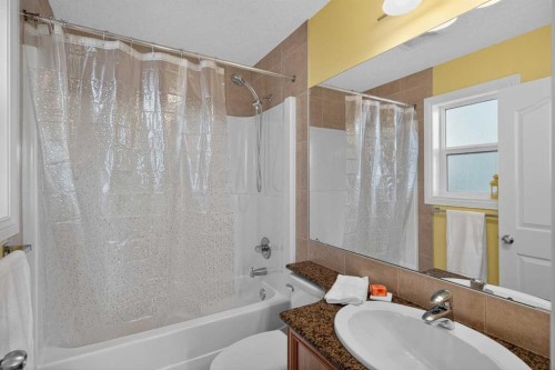 90 Sage Hill Way Nw, Calgary, AB - Indoor Photo Showing Bathroom