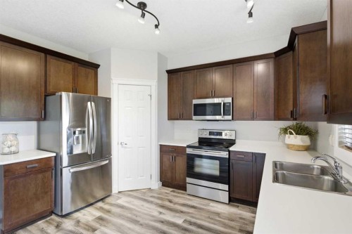 2120 21 Avenue, Didsbury, AB 