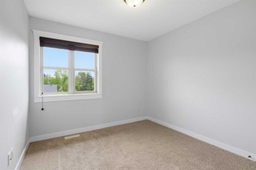 2120 21 Avenue, Didsbury, AB 