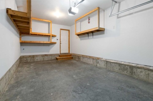 2120 21 Avenue, Didsbury, AB 