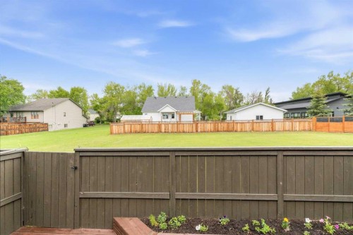 2120 21 Avenue, Didsbury, AB 