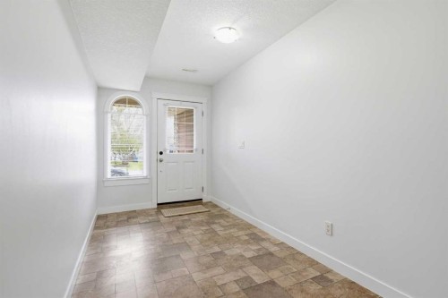 2120 21 Avenue, Didsbury, AB 