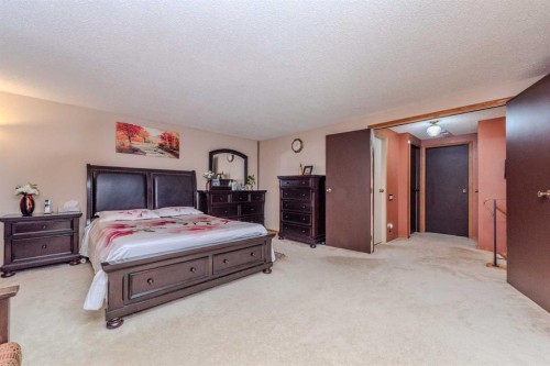 78 Queen Anne Close Se, Calgary, AB 
