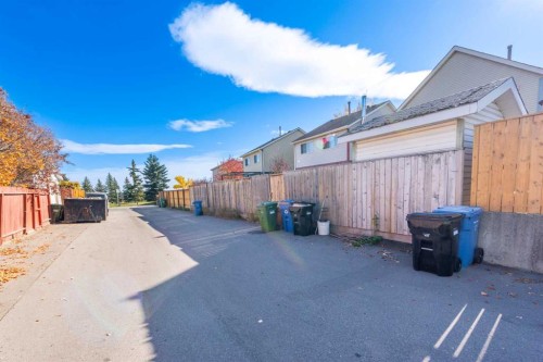 78 Queen Anne Close Se, Calgary, AB 