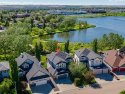37 Tanner Close SEAirdrie, AB T4A 2L4