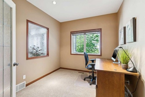 37 Tanner Close Se, Airdrie, AB 
